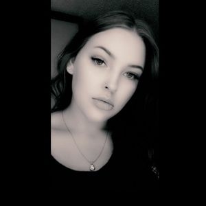 Meet your Posher, Kenna